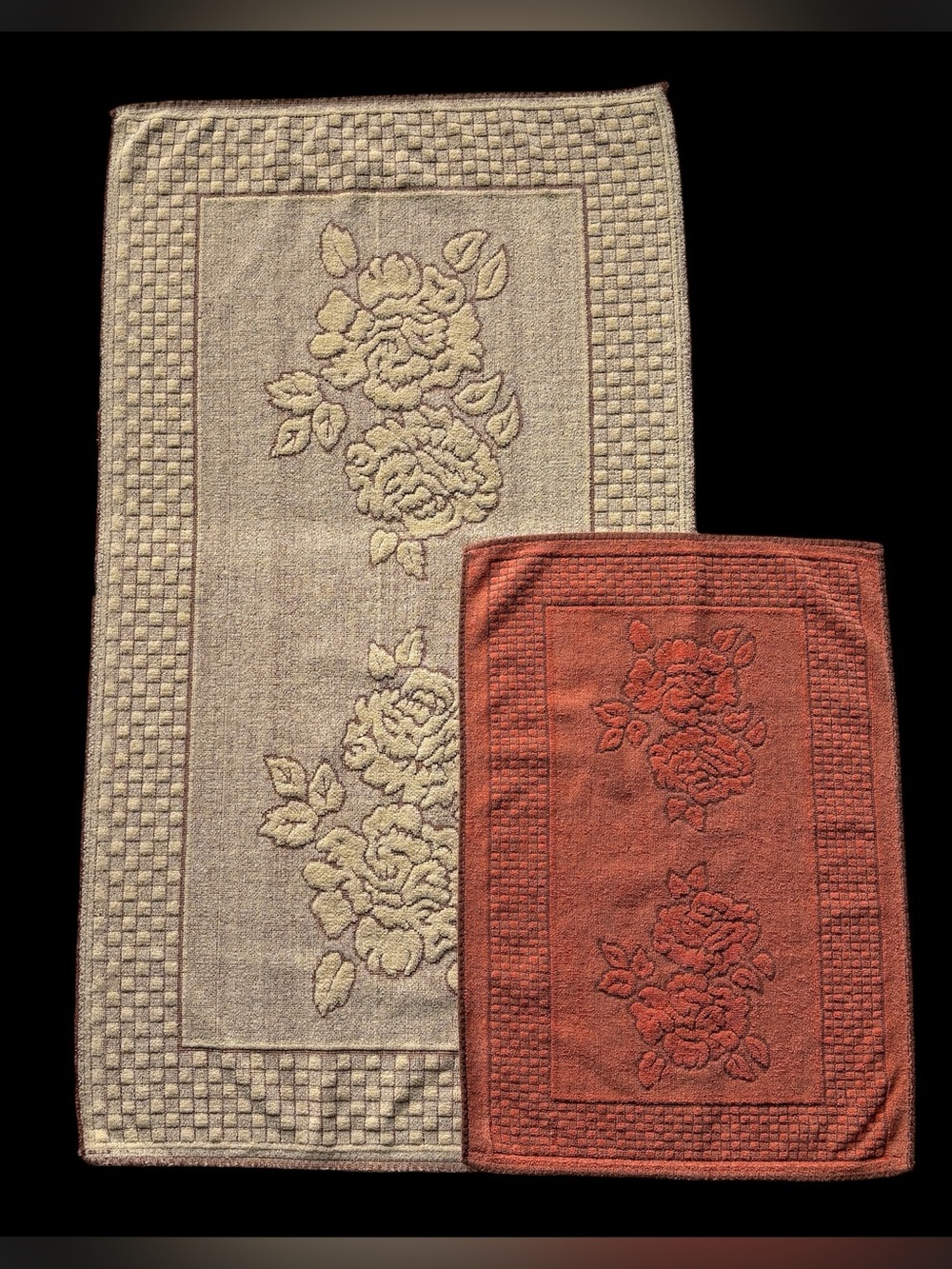 Dundee Floral Bath & Hand Towels Set 1970s Flower Fringe MCM Cotton USA Vintage